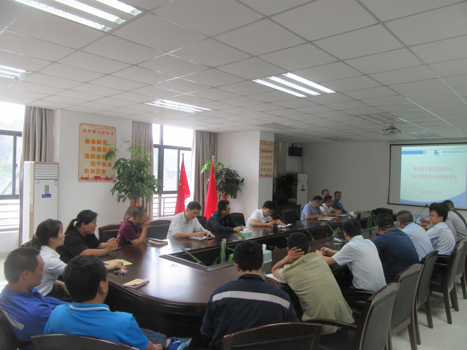 IMG_9882.JPG IMG_9882.JPG