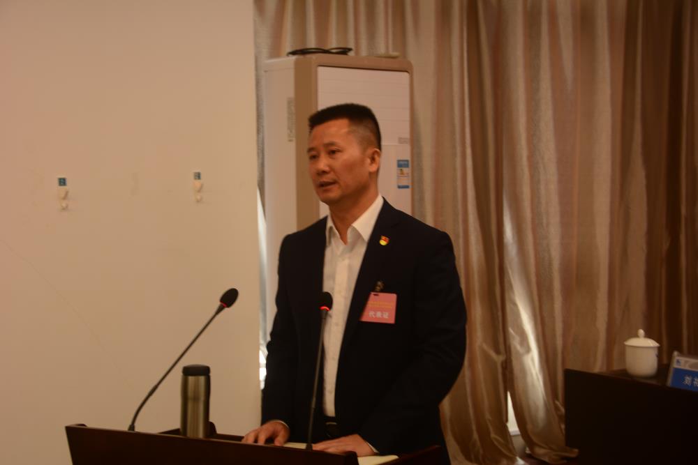 高總.jpg 高總.jpg