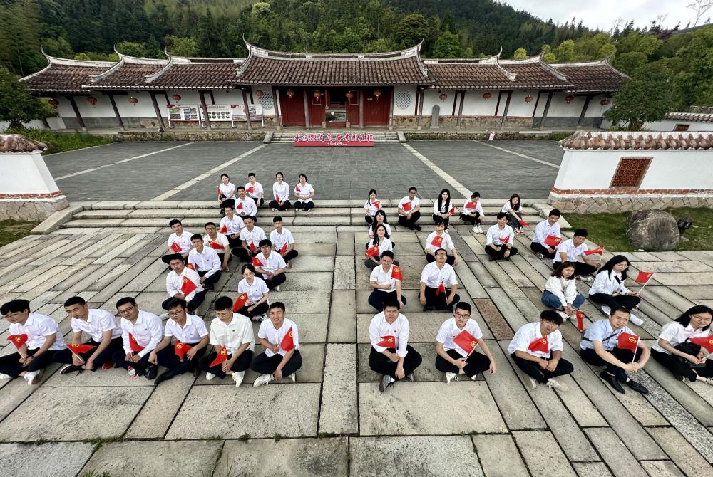 16五四造型.jpg 16五四造型.jpg